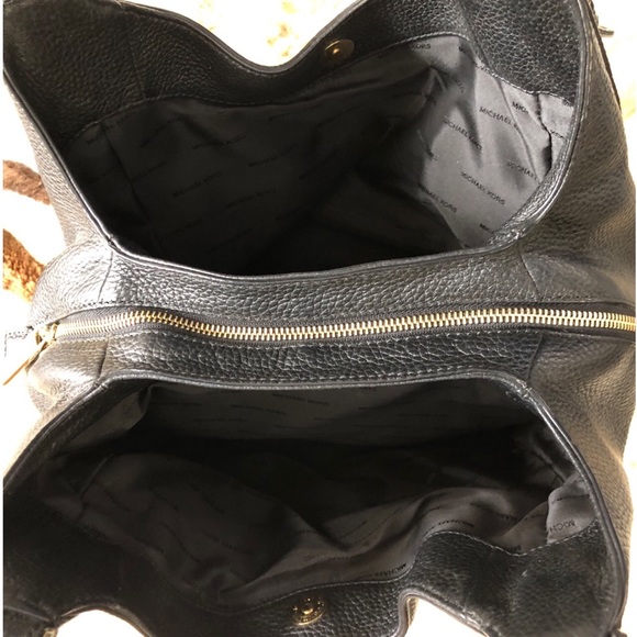 Michael Kors Bedford black leather shoulder bag - Picture 6 of 13